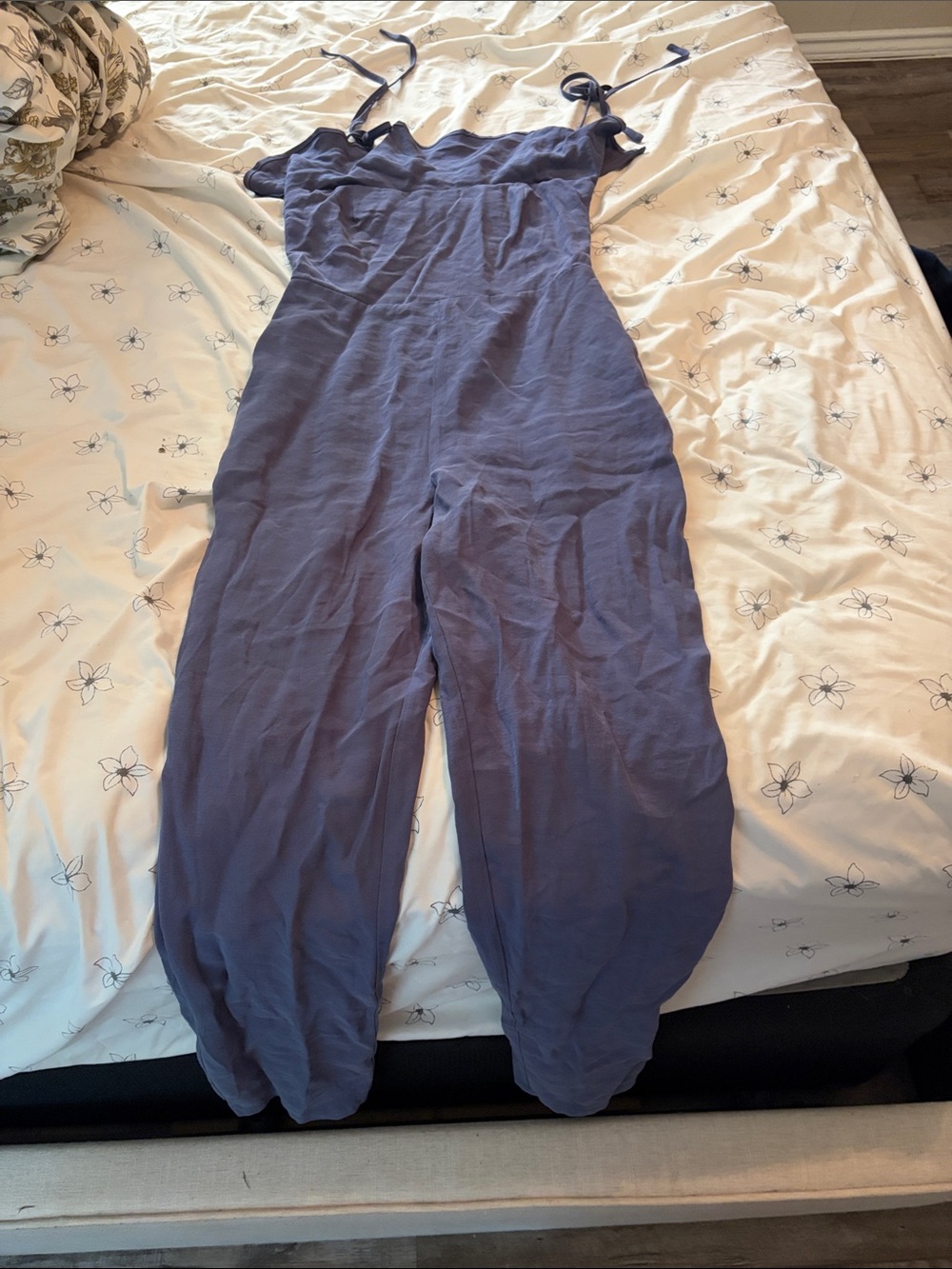 Tularosa Sleeveless Tie-Shoulder Jumpsuit in Dusty Blue‎